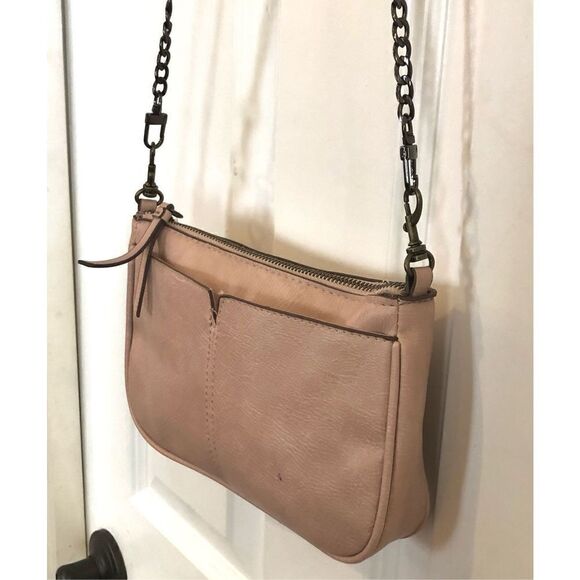 UNBRANDED - Textured Faux Leather Crossbody in Blush Pink. New Gunmetal Chain - Picture 13 of 14
